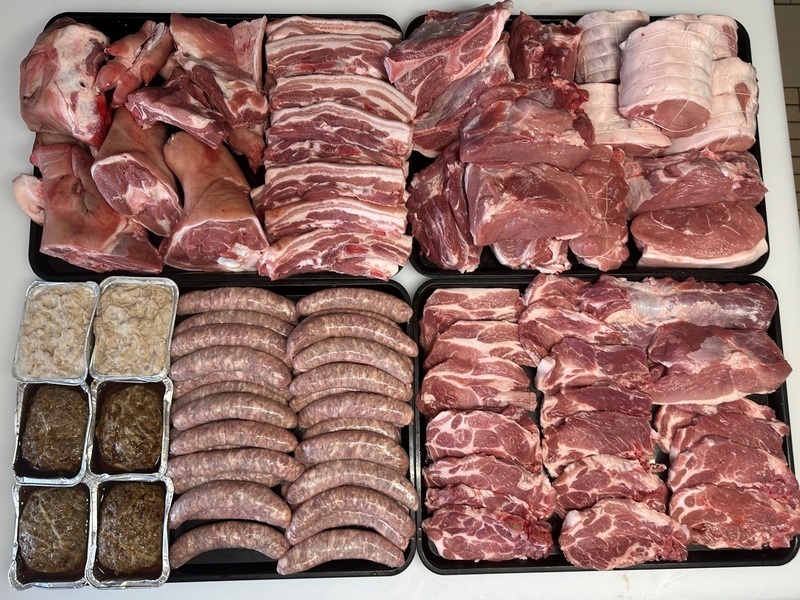 DEMI PORC avec charcuterie